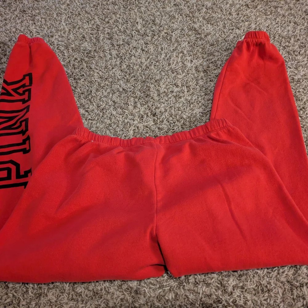 Victoria's Secret PINK Sweat Pants with Black Lettering - Picture 6 of 7